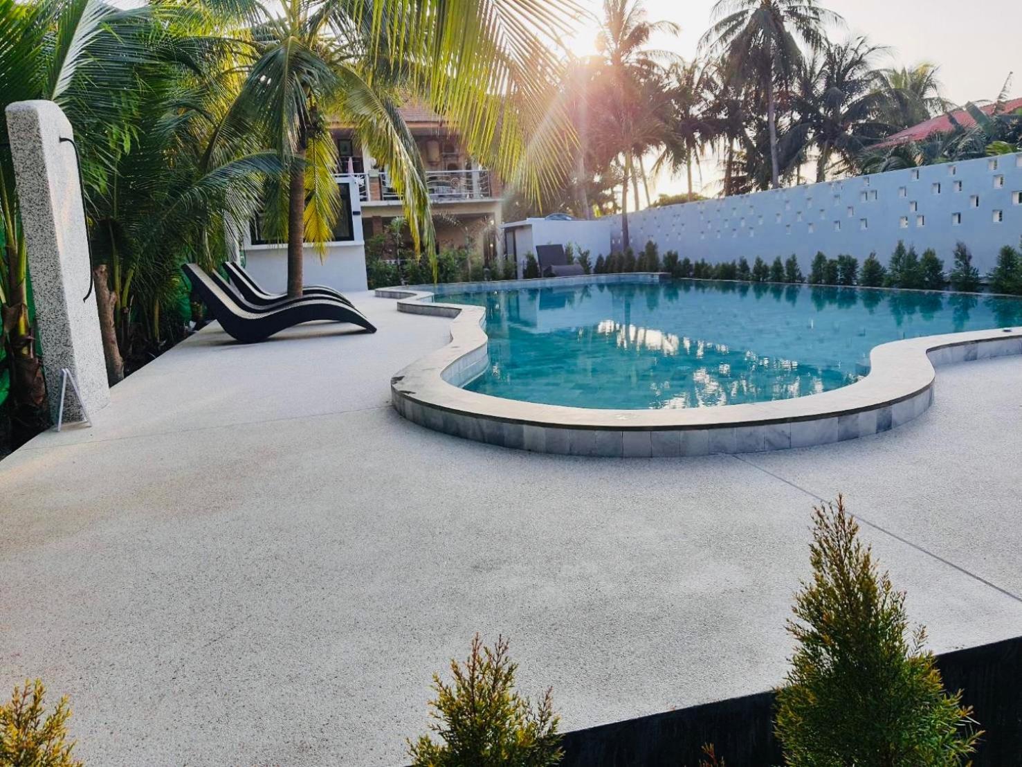 Family House Resort, Haad Rin Bagian luar foto