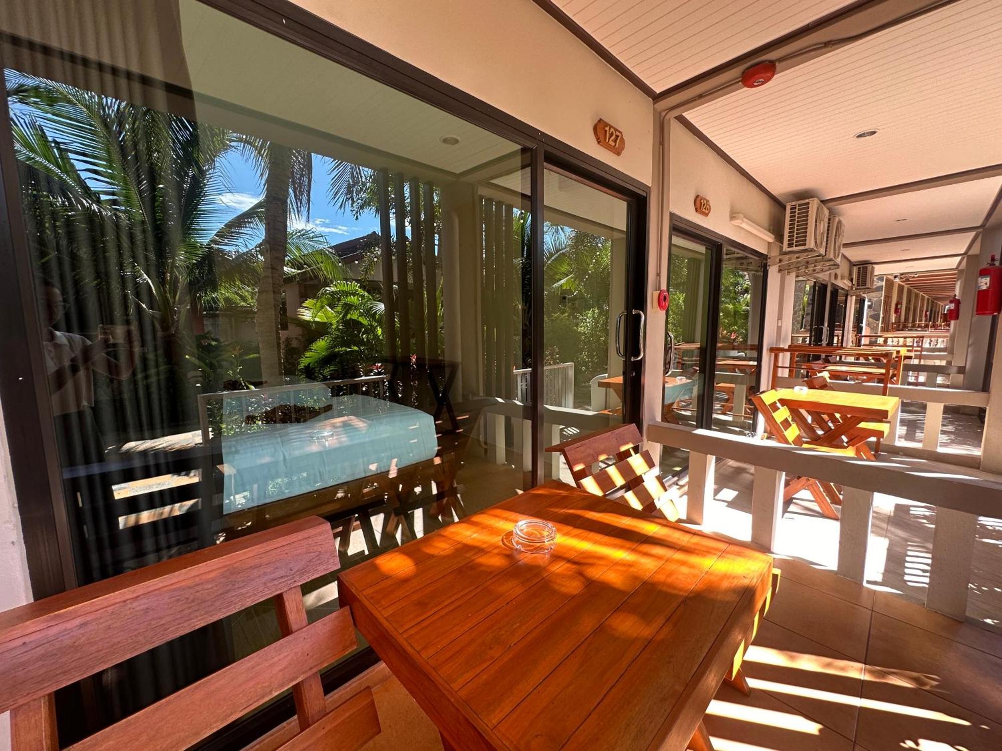 Family House Resort, Haad Rin Ruang foto
