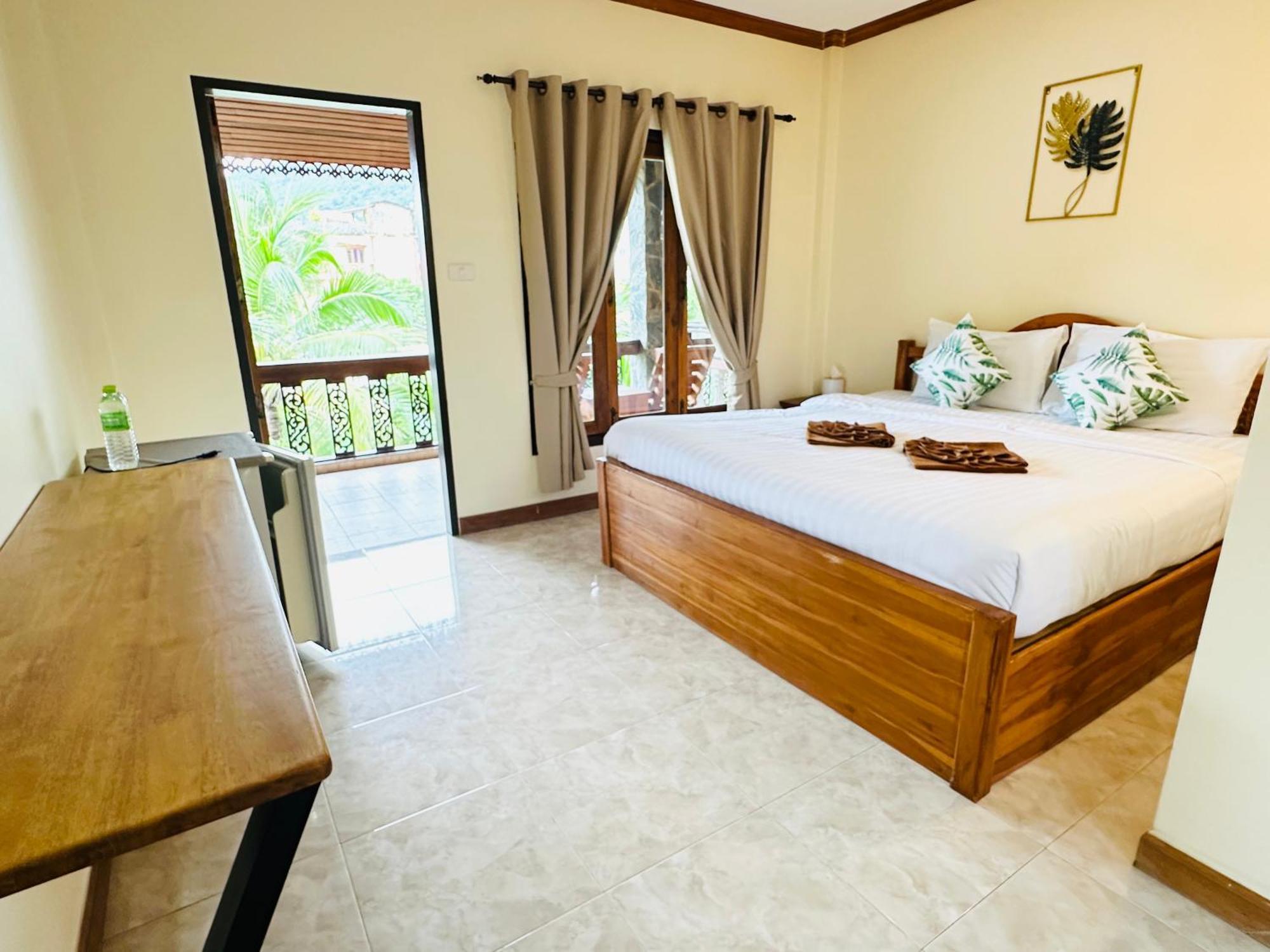 Family House Resort, Haad Rin Bagian luar foto