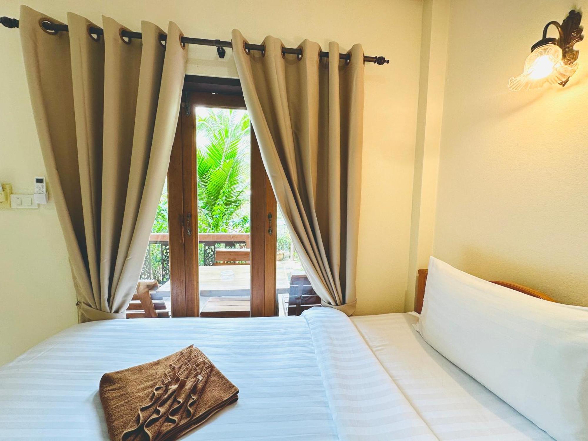 Family House Resort, Haad Rin Ruang foto