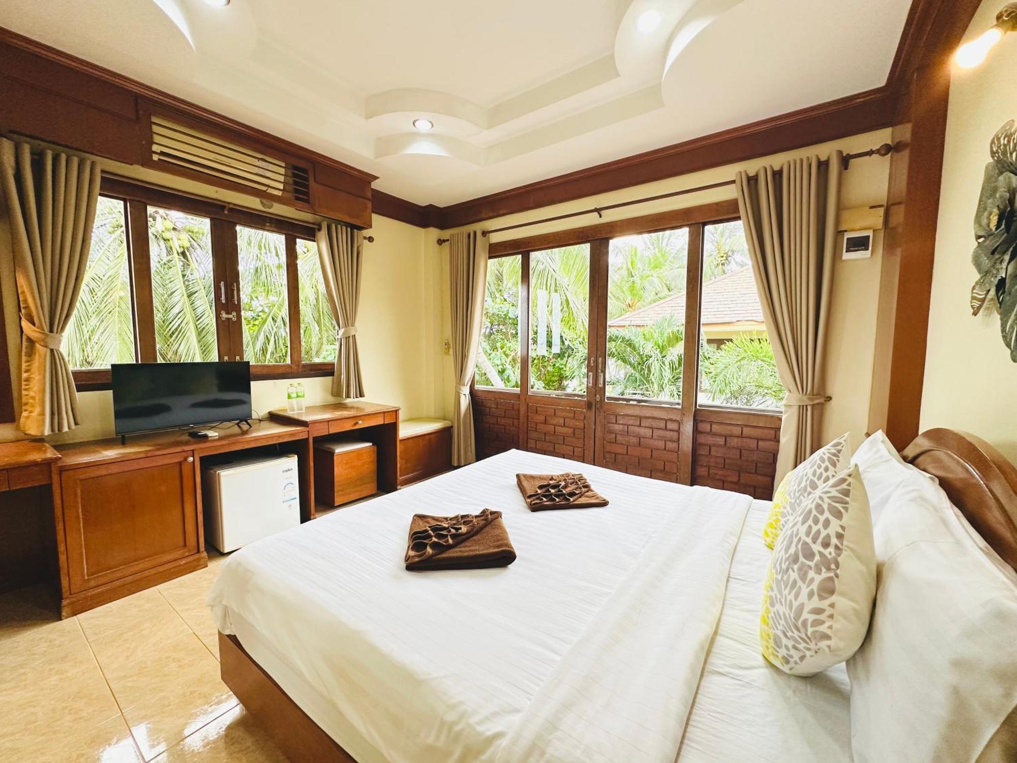 Family House Resort, Haad Rin Bagian luar foto