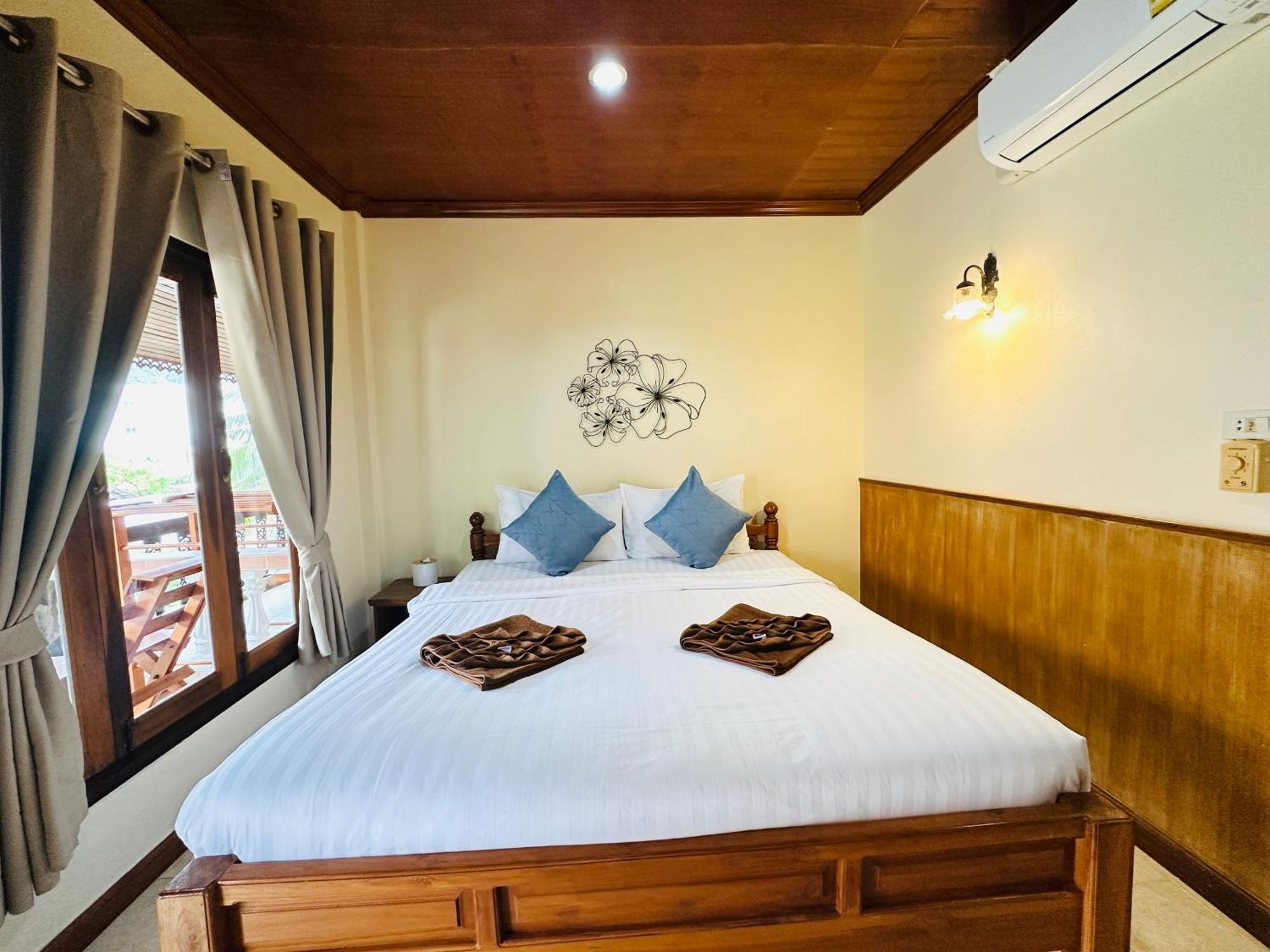 Family House Resort, Haad Rin Bagian luar foto